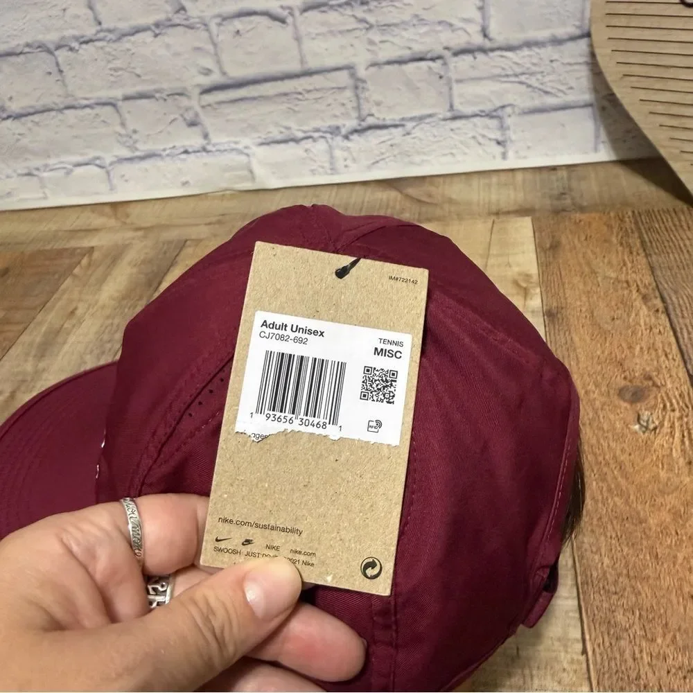 Nike Dri-Fit Trinity Cross Country Featherlight Maroon CJ7082-692 Running Hat